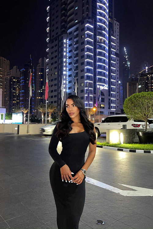 Ibiza Tops - Escorts - ZEUSS